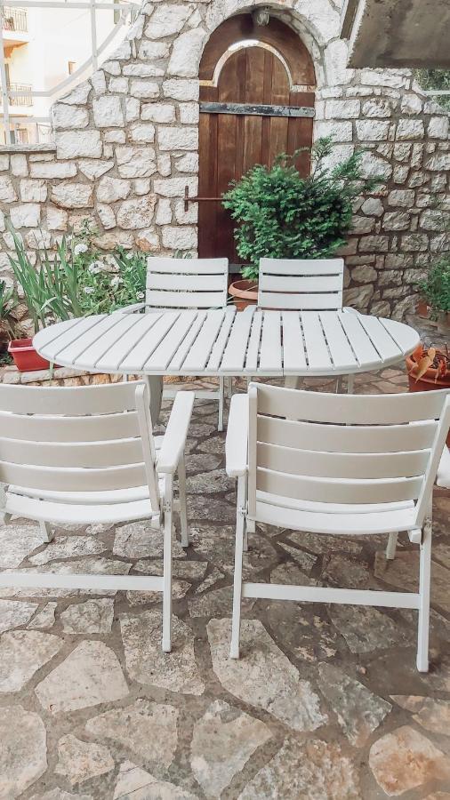 Agrilia Maison Razata Ngoại thất bức ảnh